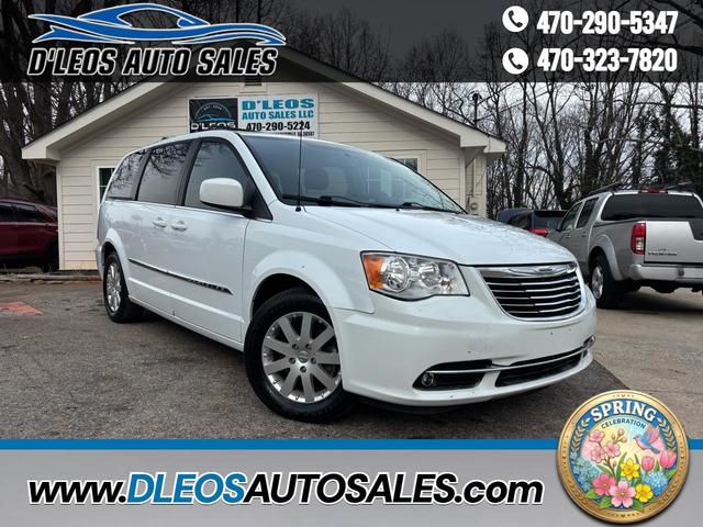 White 2015 Chrysler Town & Country Touring FWD Minivan Front-Wheel Drive Automatic