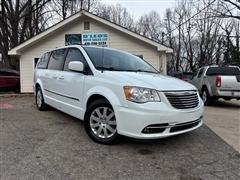 2015 Chrysler Town & Country 