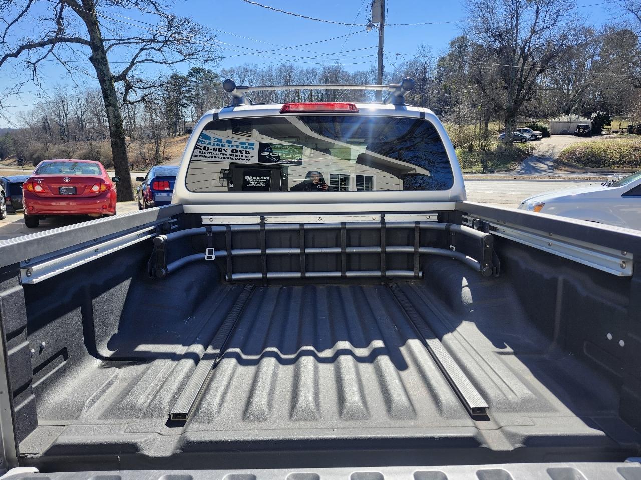 Nissan Frontier LE 2005