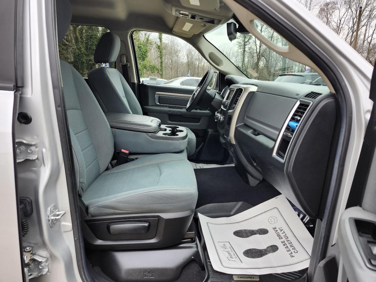 RAM 1500 SLT Quad Cab 2WD 2014