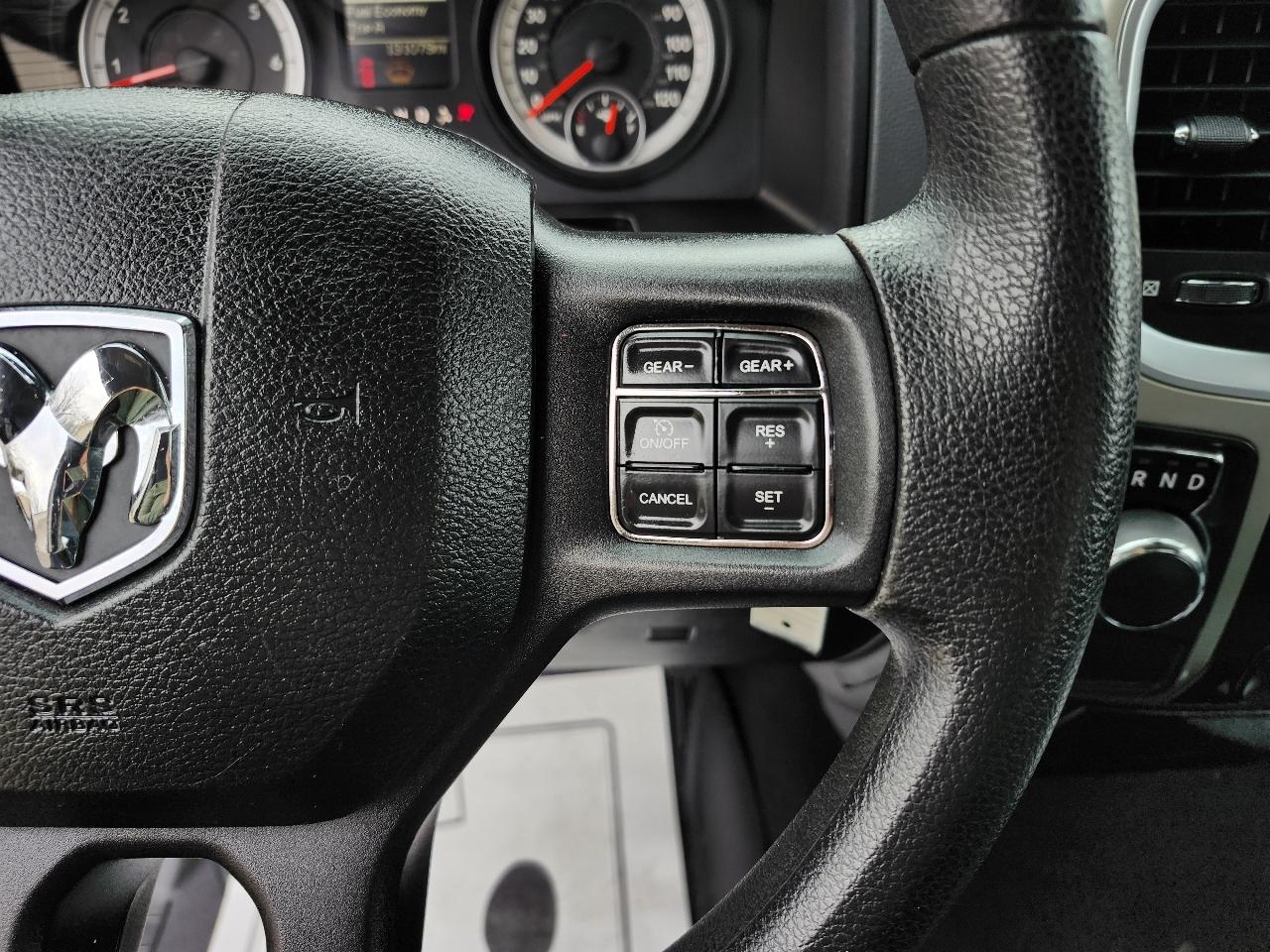 RAM 1500 SLT Quad Cab 2WD 2014