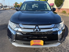2017 Mitsubishi Outlander  2017 Mitsubishi Outlander