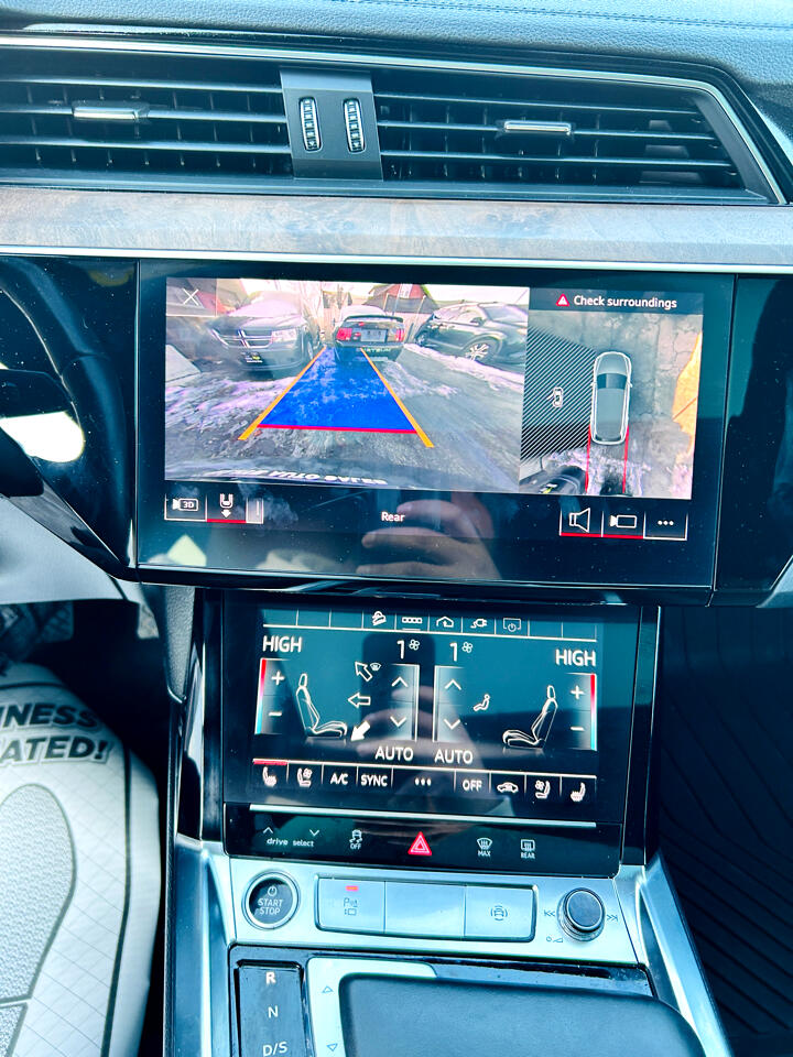 Audi E-Tron Premium Plus quattro 2023