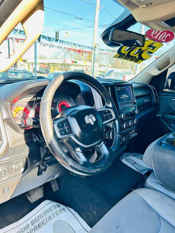 RAM 1500 Big Horn Crew Cab SWB 4WD 2019