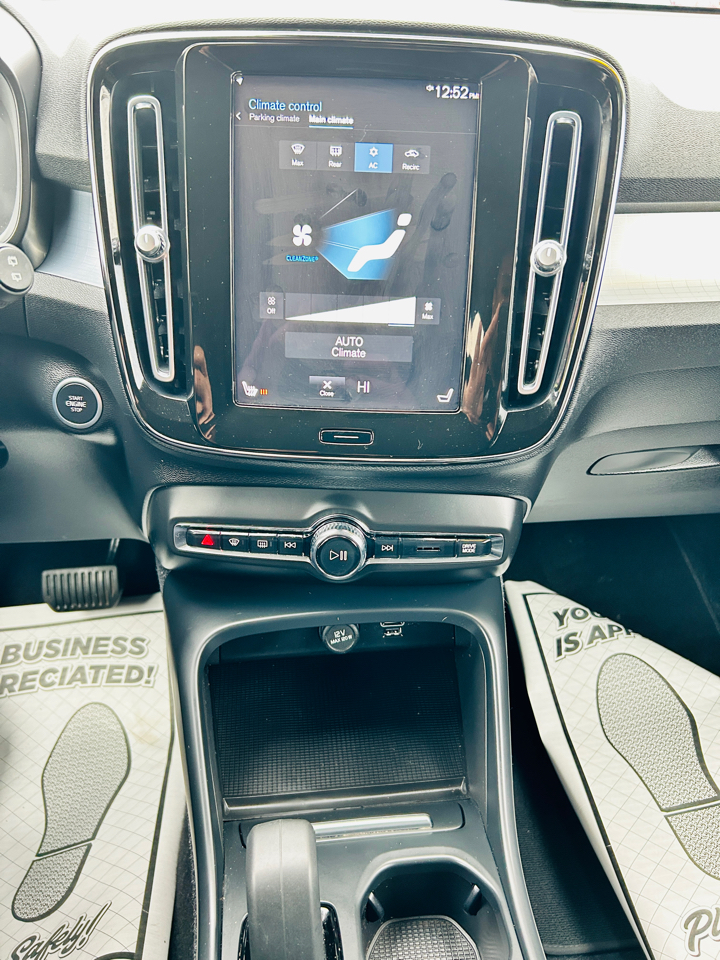 Volvo XC40 T4 Momentum 2022