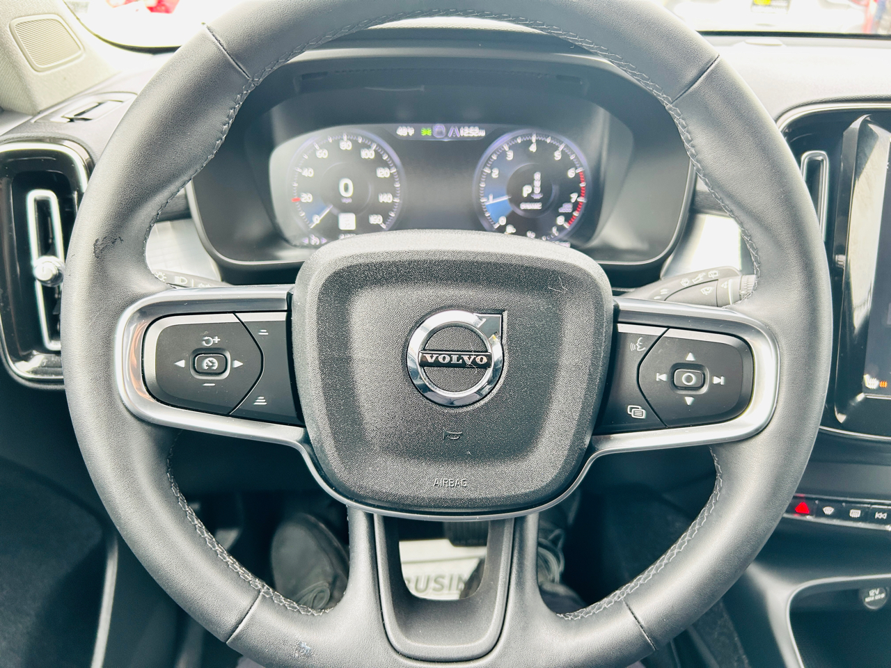 Volvo XC40 T4 Momentum 2022