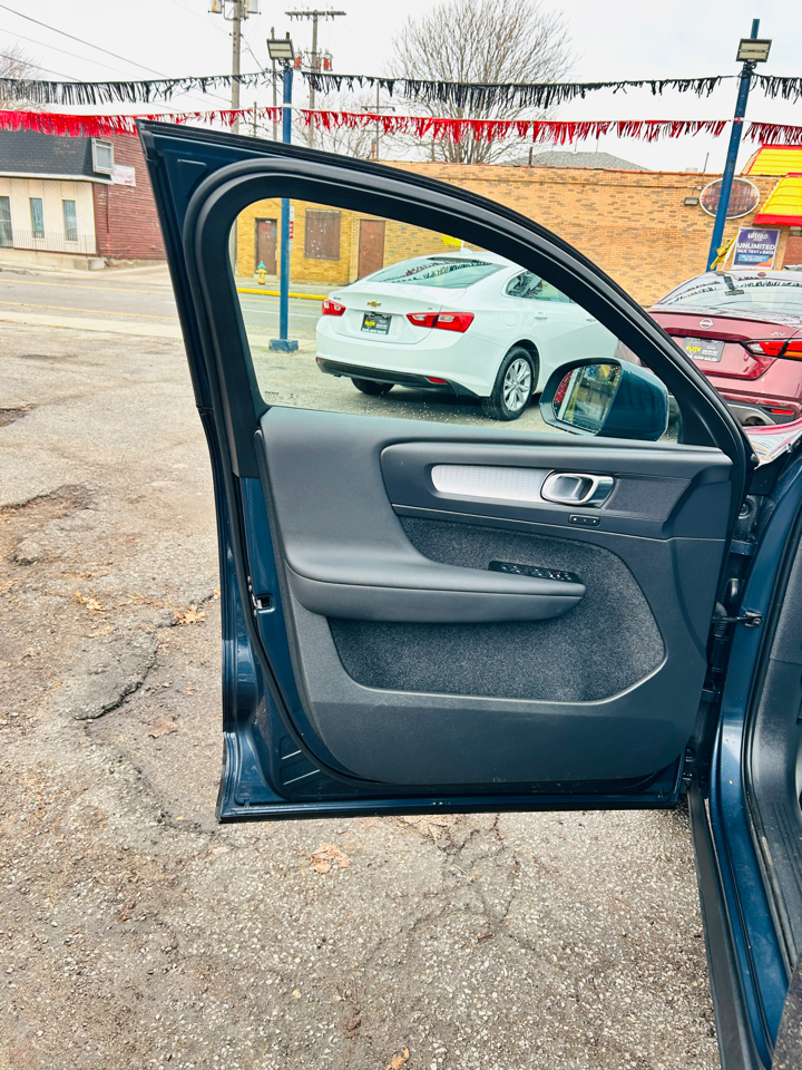 Volvo XC40 T4 Momentum 2022