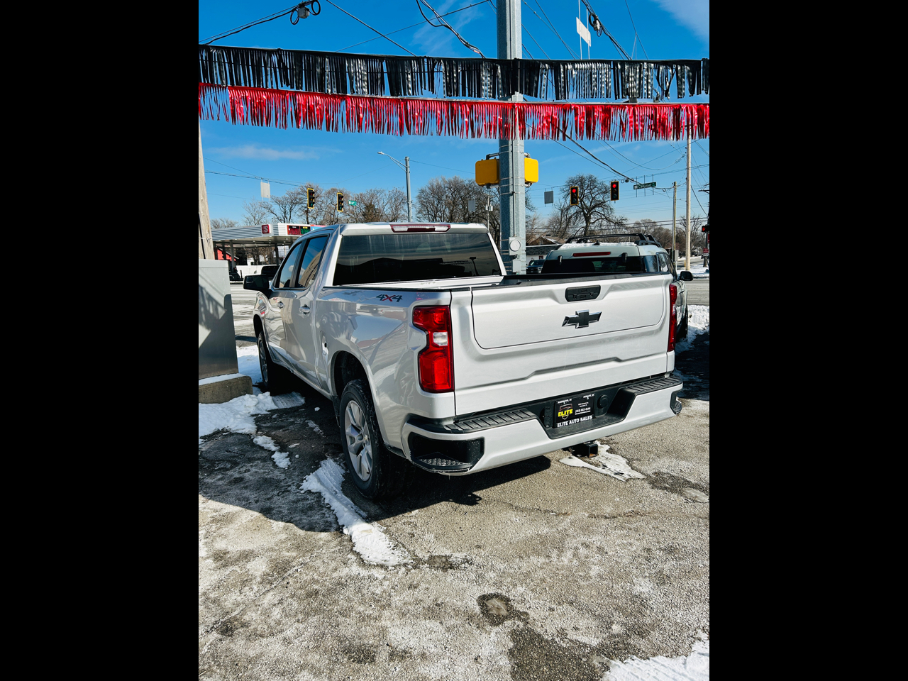 Chevrolet Silverado 1500 Custom Crew Cab Long Box 4WD 2021