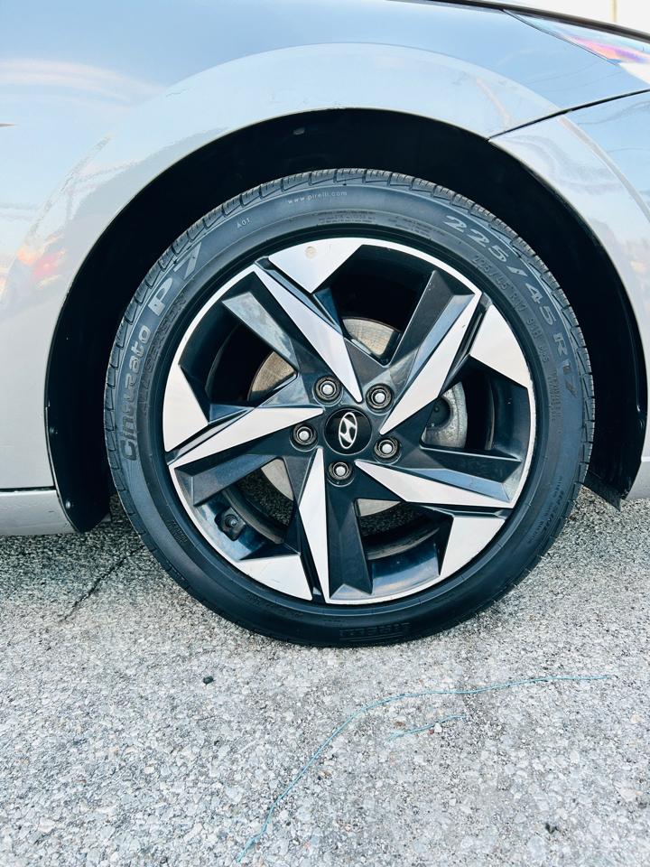 Hyundai Elantra SEL 2023