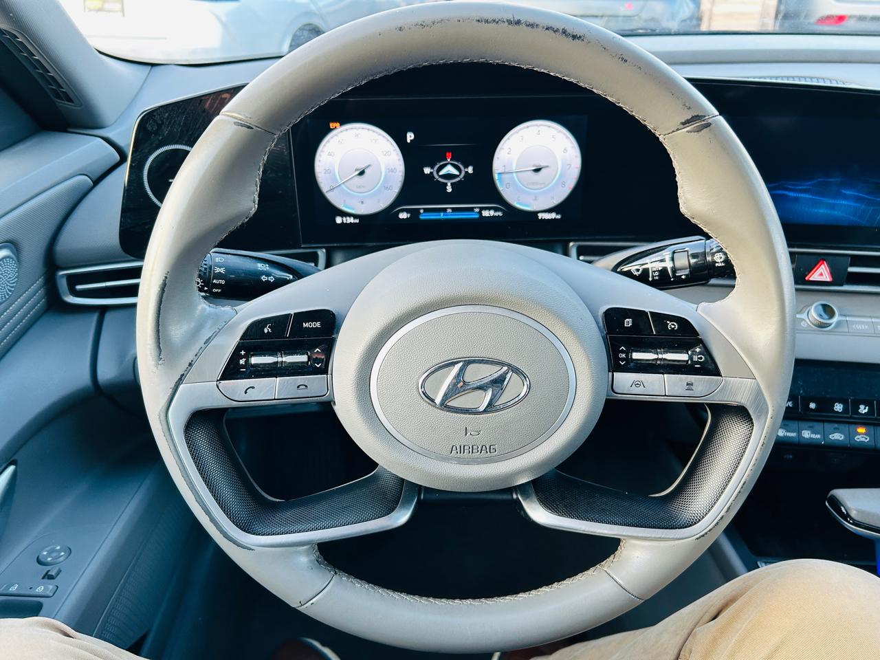 Hyundai Elantra SEL 2023