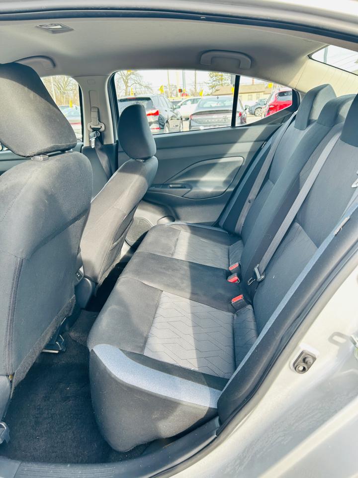 Nissan Versa SV 2024