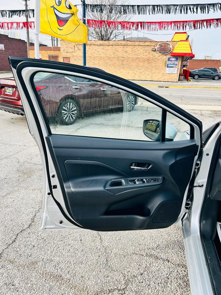 Nissan Versa SV 2024