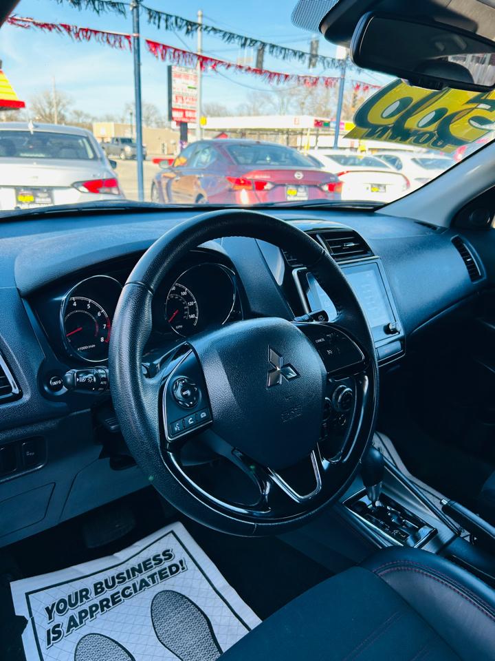 Mitsubishi Outlander Sport 2.0 ES 4WD 2024