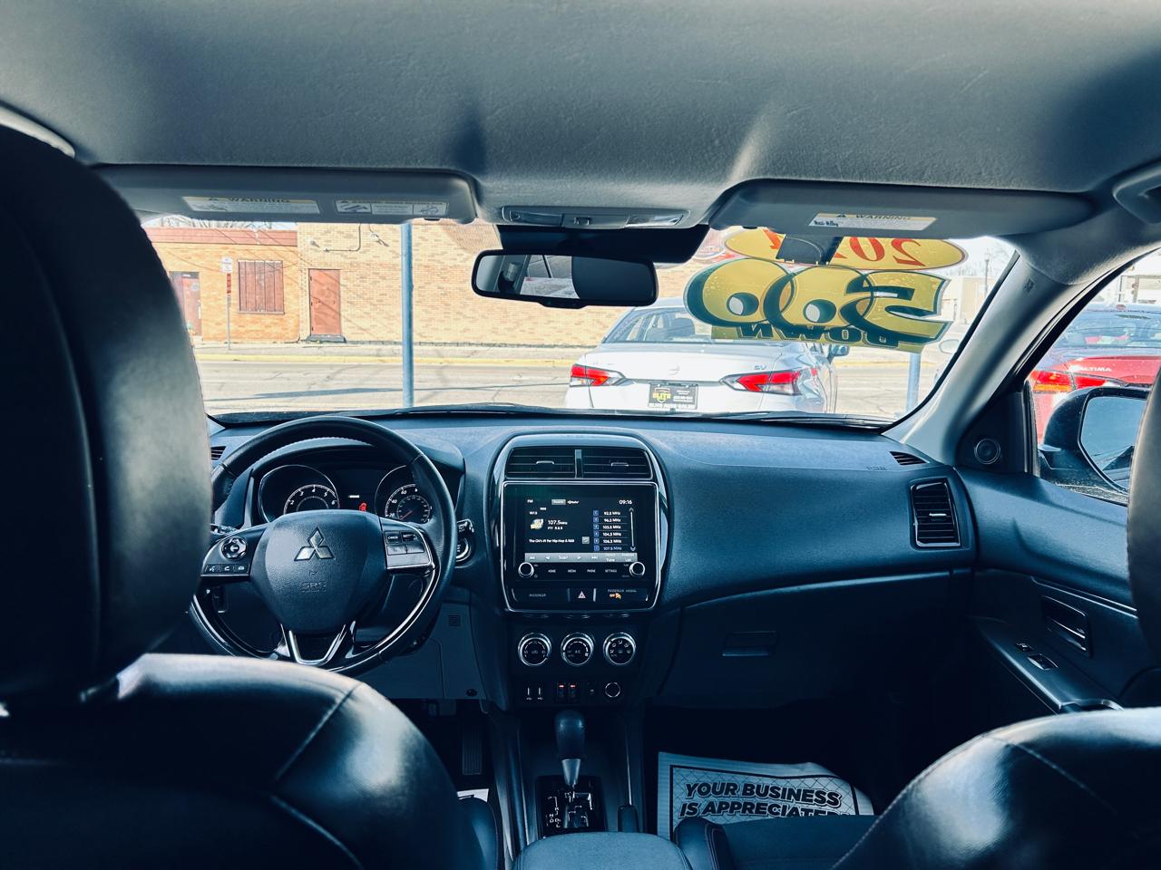 Mitsubishi Outlander Sport 2.0 ES 4WD 2024