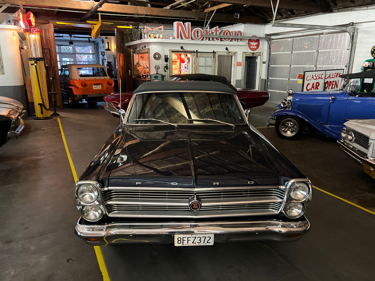 Ford Fairlane 500  1966