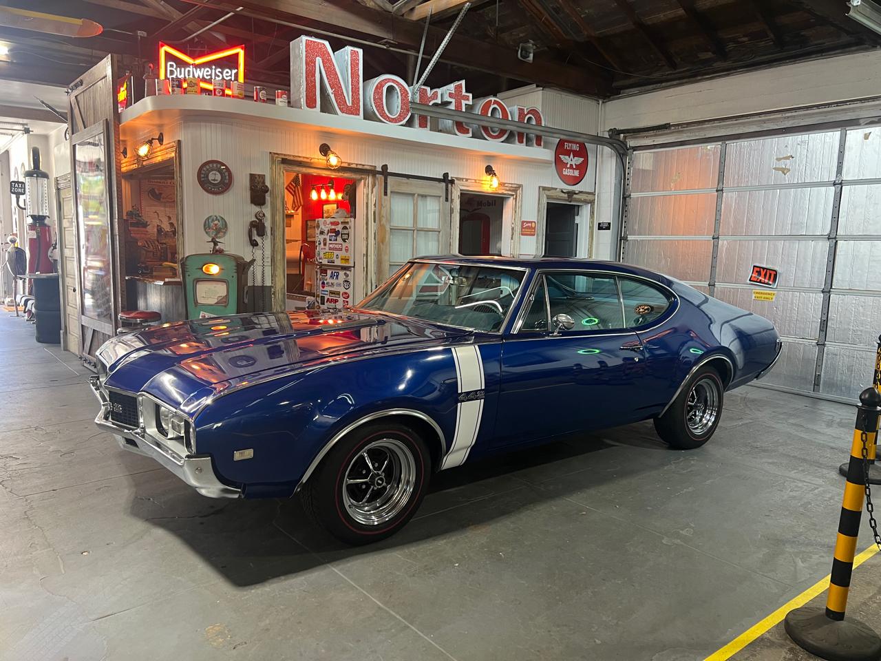 Oldsmobile CUTLASS 442  1968