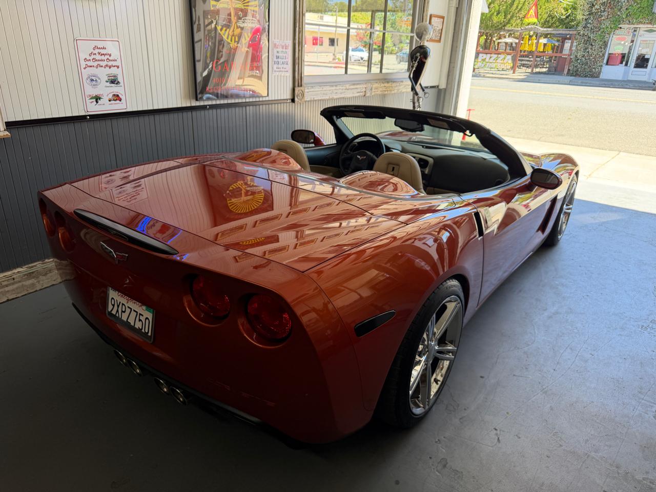 Chevrolet Corvette 1LT 2D Convertible 2005