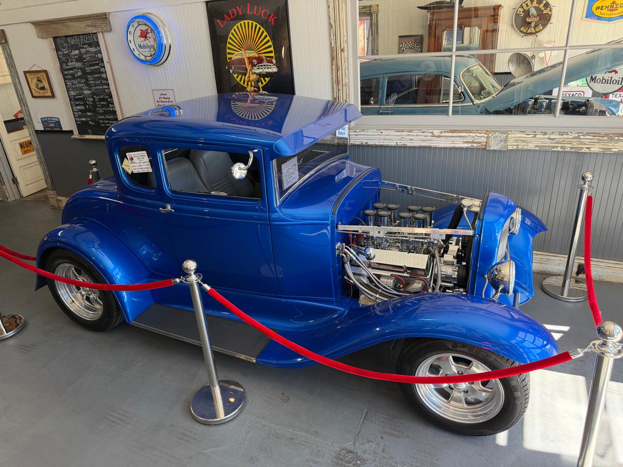 Ford DELUXE COUPE  1931