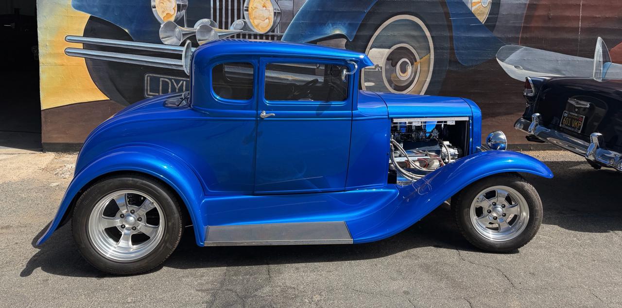 Ford DELUXE COUPE  1931