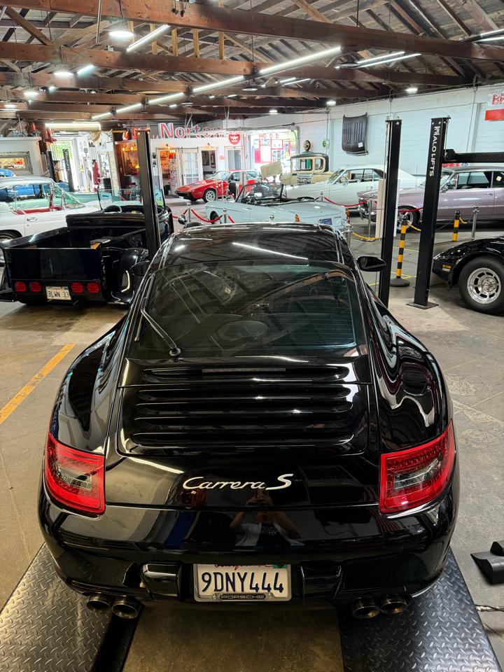 Porsche 911 Carrera 2dr Carrera 4 Cpe 6-Spd Manual 2006