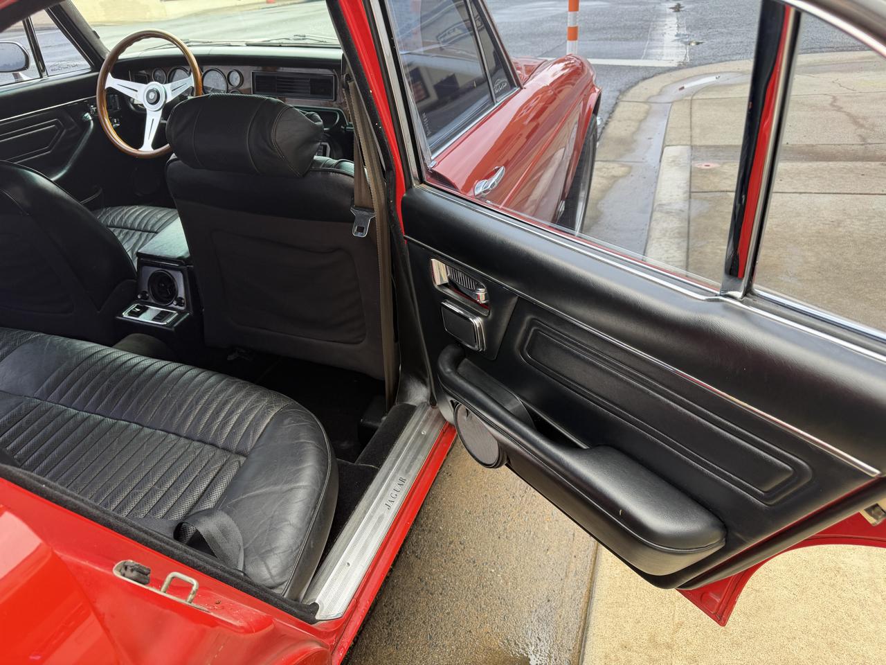 Jaguar XJ6  1974