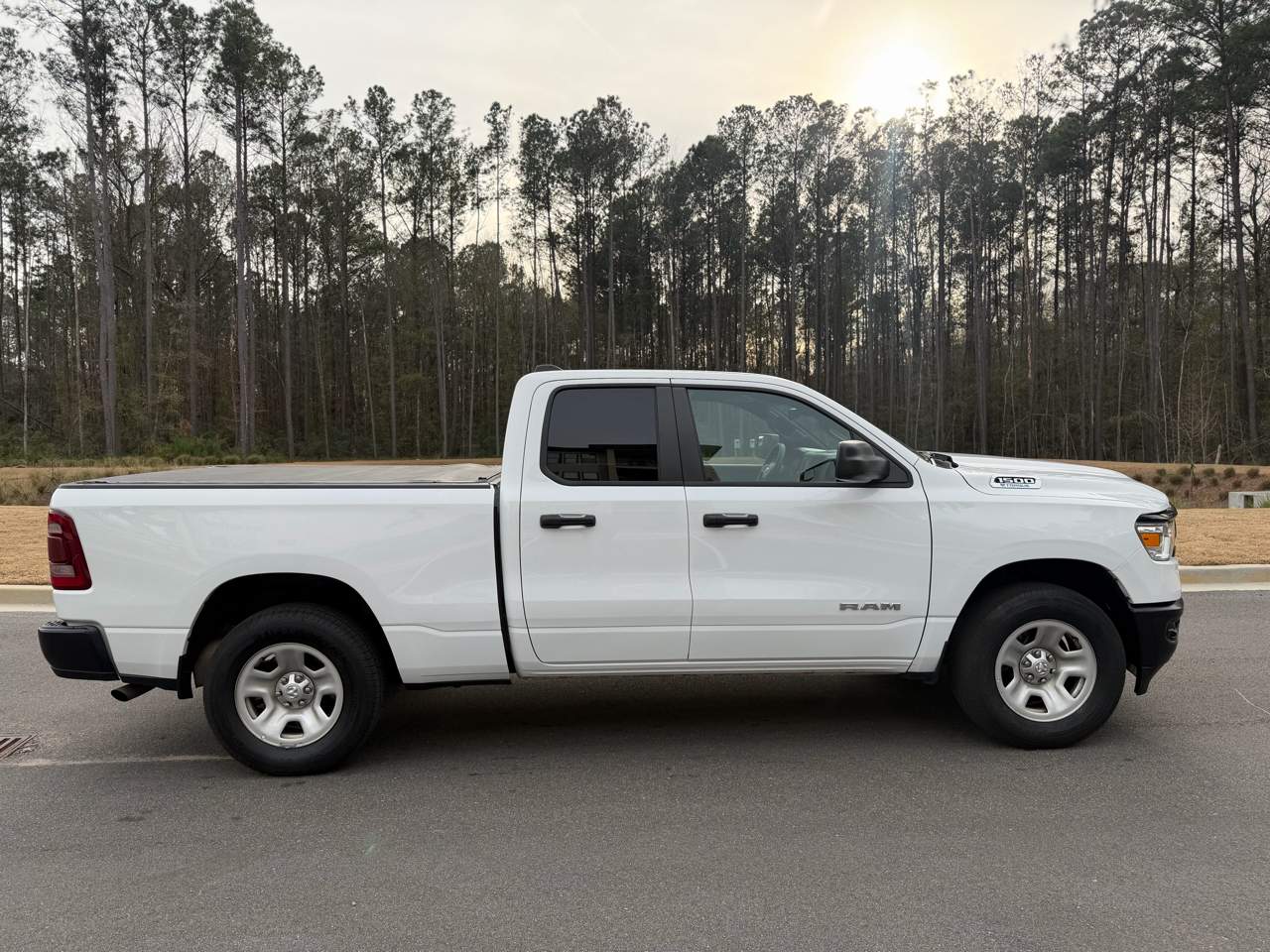 RAM 1500 Tradesman Quad Cab 2WD 2022