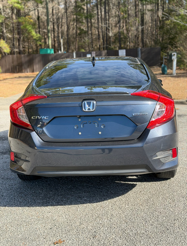 Honda Civic Touring Sedan CVT 2018