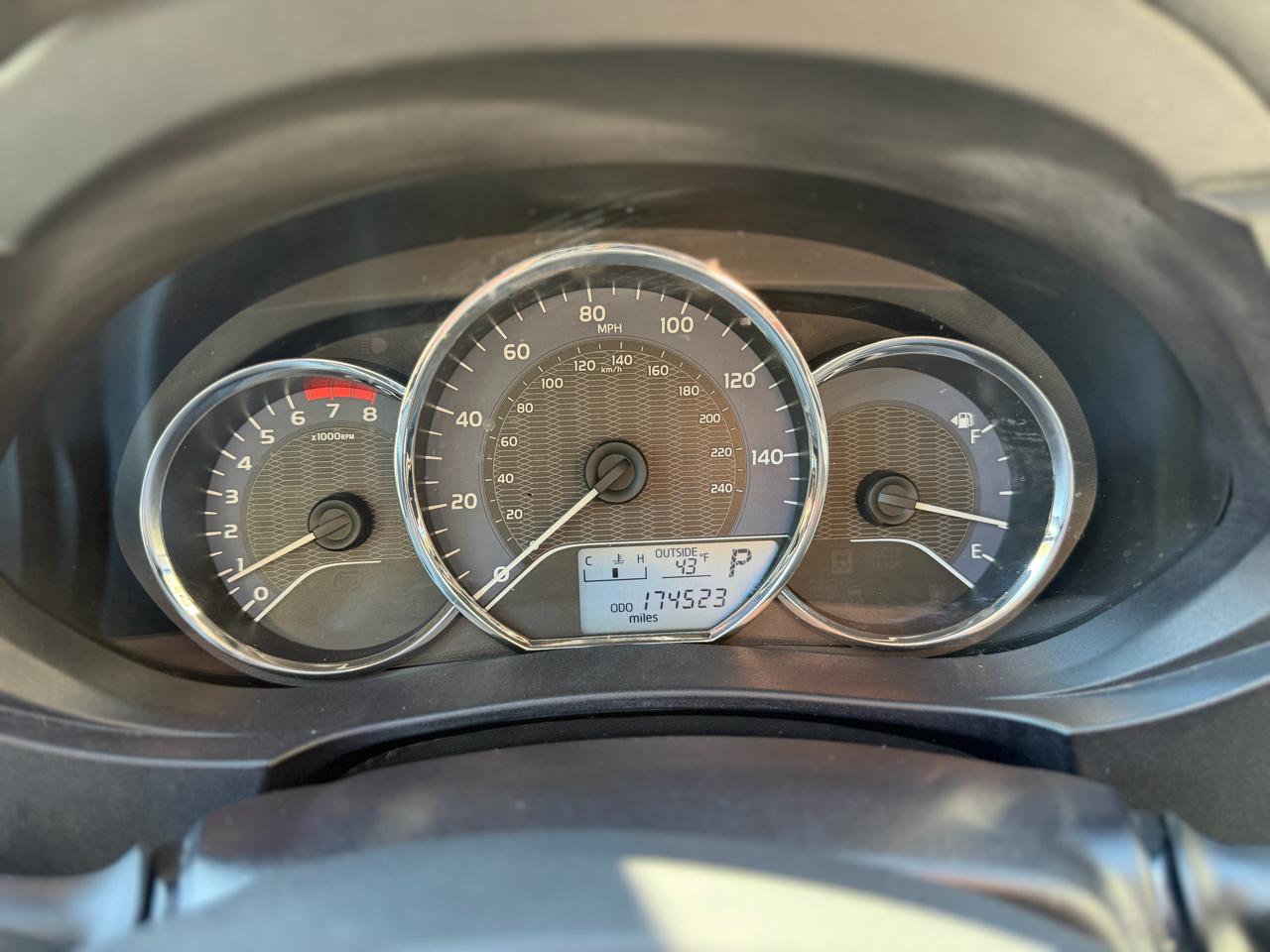 Toyota Corolla LE Plus 4D Sedan 2014