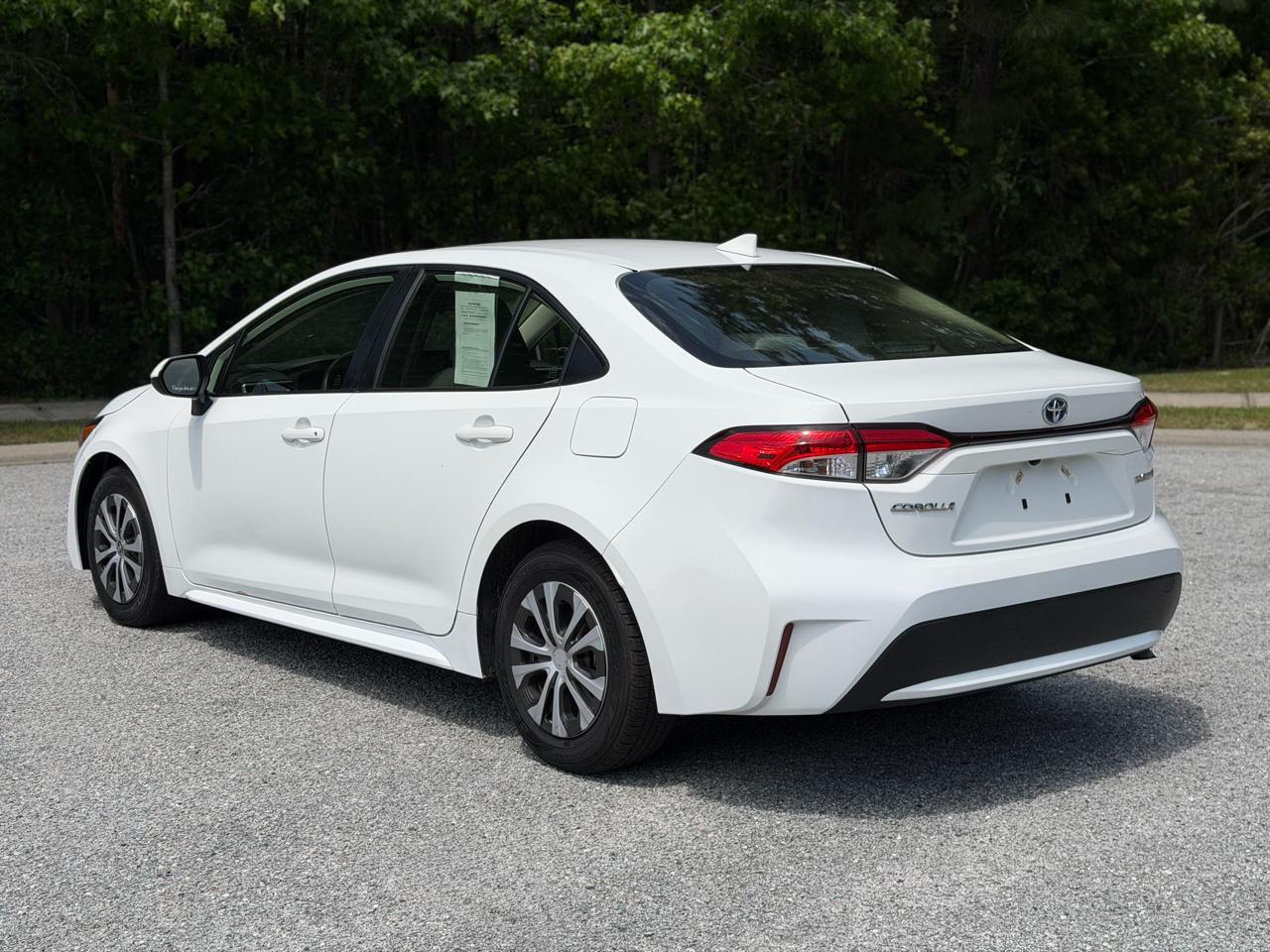 Toyota Corolla LE Hybrid 2022