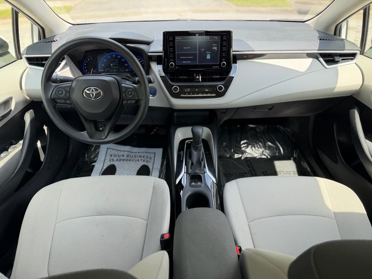 Toyota Corolla LE Hybrid 2022