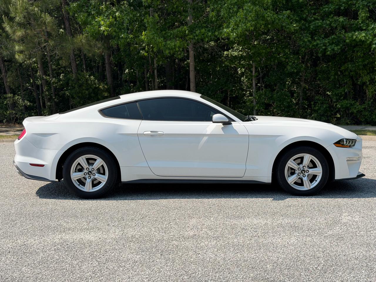Ford Mustang EcoBoost Coupe 2018