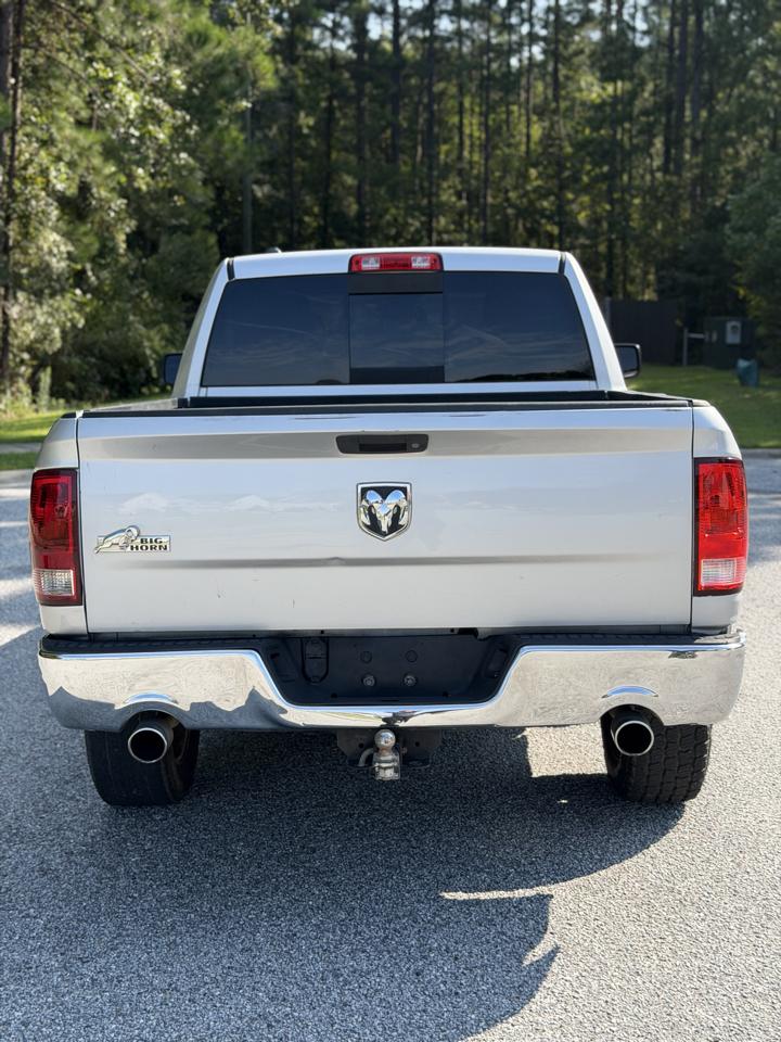RAM 1500 Lone Star 4x2 Quad Cab 6'4" Box 2015