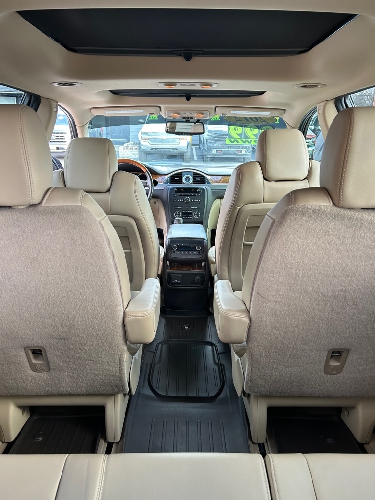 Buick Enclave Premium FWD 2012