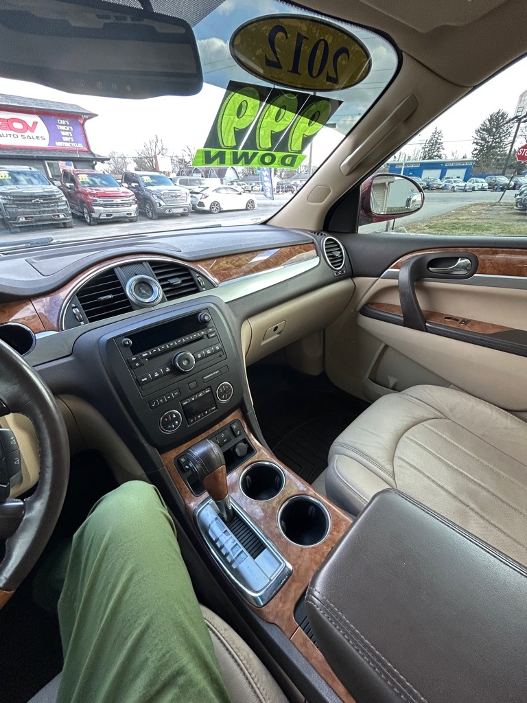 Buick Enclave Premium FWD 2012