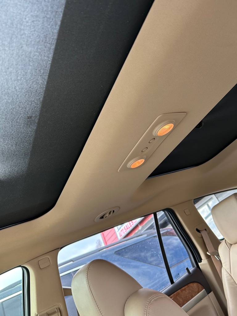 Buick Enclave Premium FWD 2012