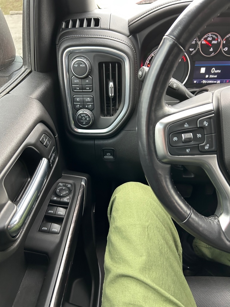 Chevrolet Silverado 1500 LTZ Crew Cab 4WD 2021