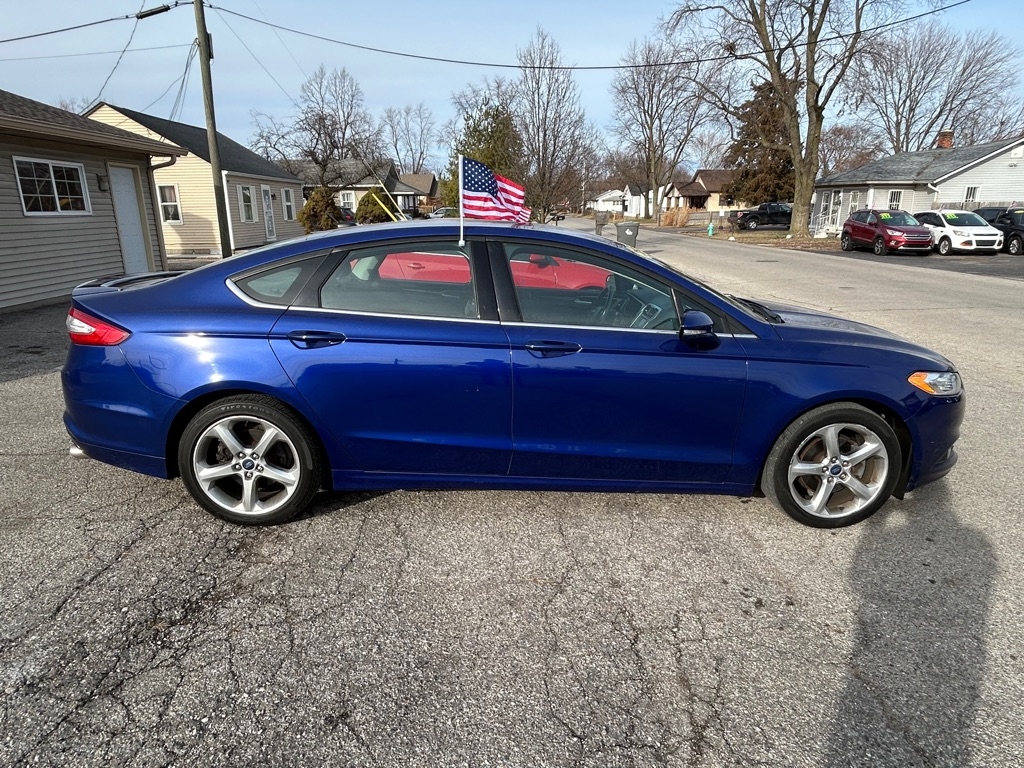 Ford Fusion SE 2013