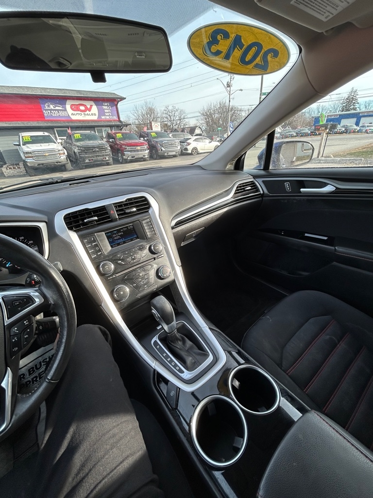 Ford Fusion SE 2013