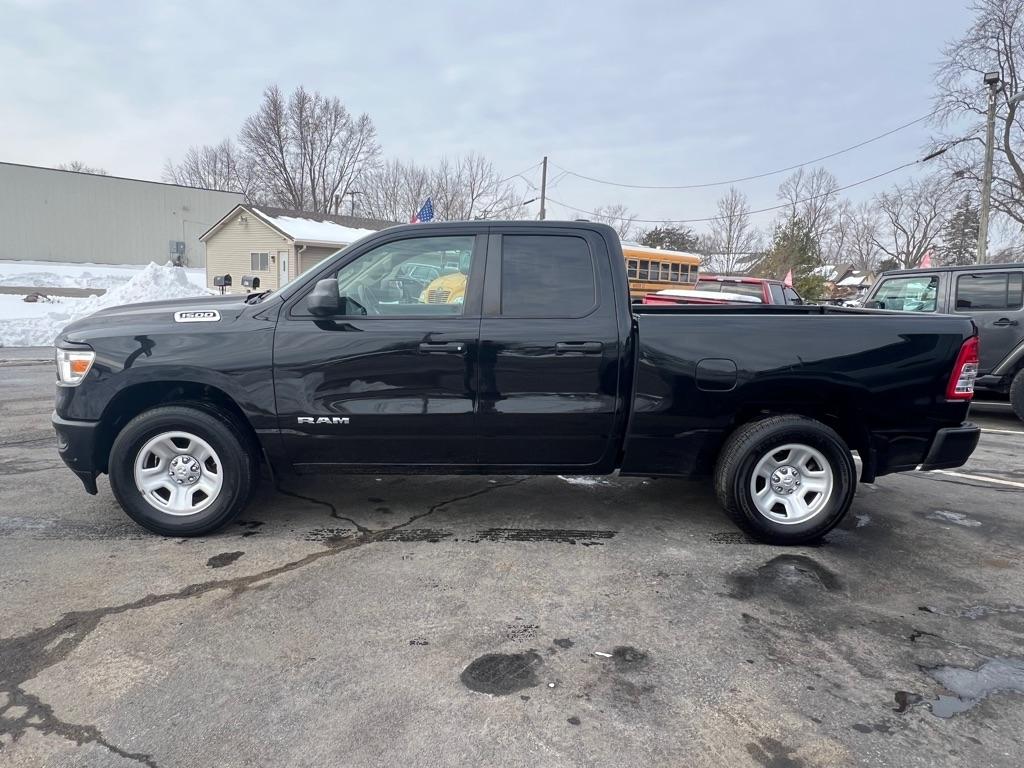 RAM 1500 Tradesman Quad Cab 4WD 2020
