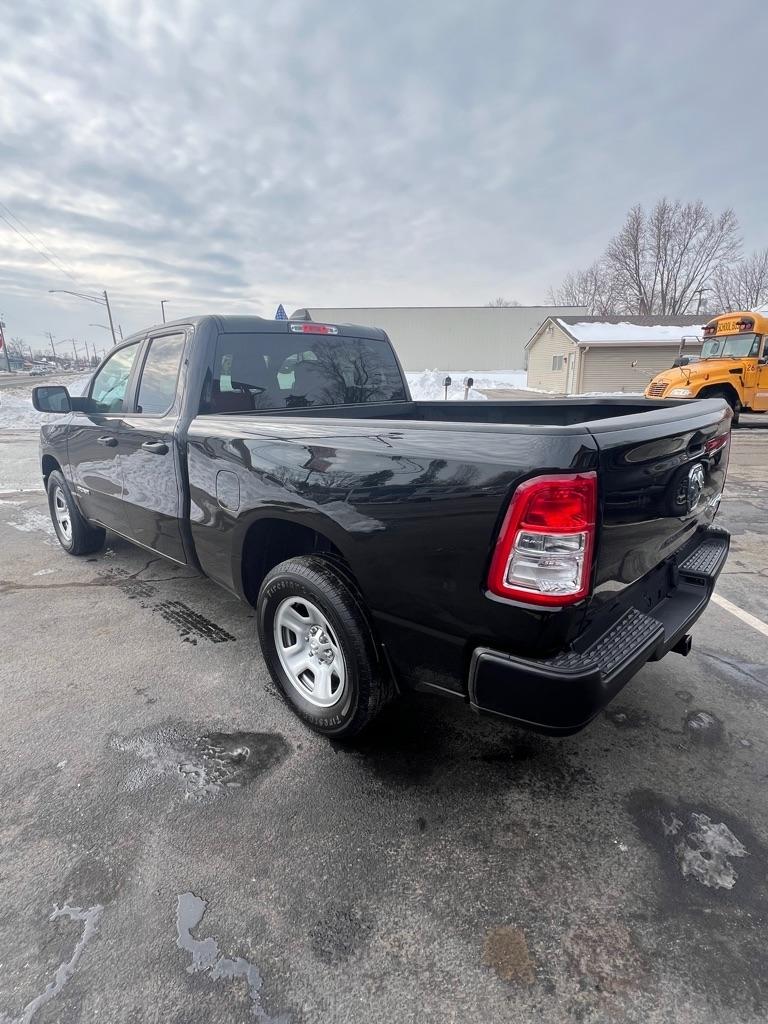 RAM 1500 Tradesman Quad Cab 4WD 2020