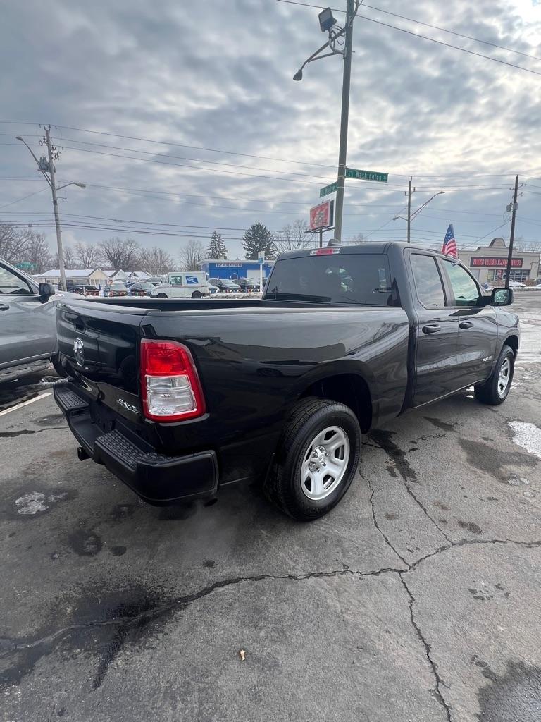 RAM 1500 Tradesman Quad Cab 4WD 2020