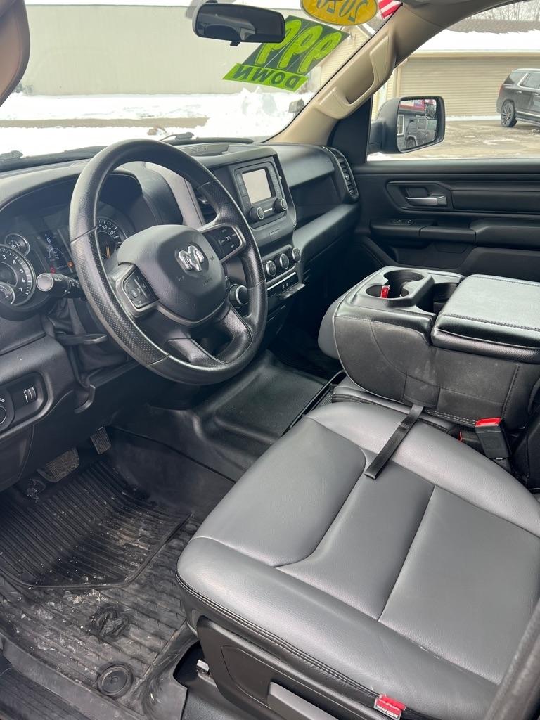 RAM 1500 Tradesman Quad Cab 4WD 2020