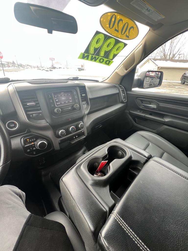 RAM 1500 Tradesman Quad Cab 4WD 2020