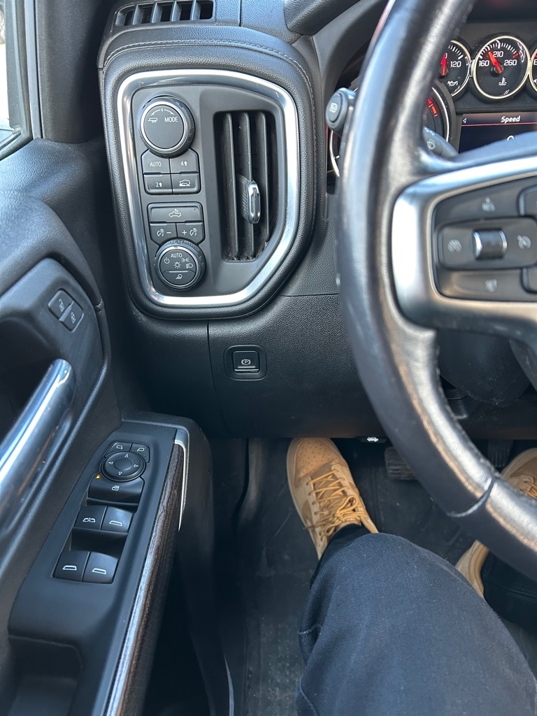 Chevrolet Silverado 1500 LT Crew Cab 4WD 2021