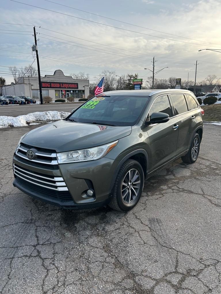 Toyota Highlander SE FWD V6 2018
