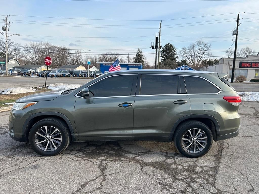 Toyota Highlander SE FWD V6 2018