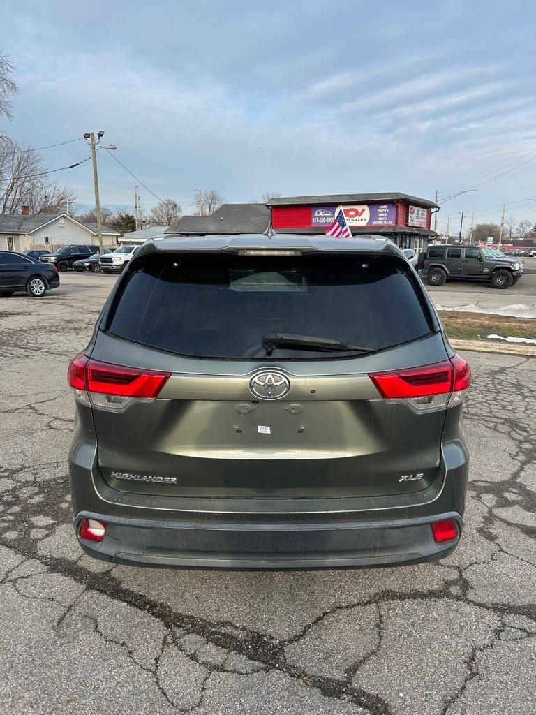 Toyota Highlander SE FWD V6 2018