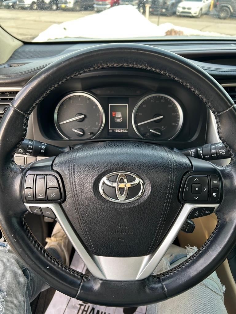 Toyota Highlander SE FWD V6 2018
