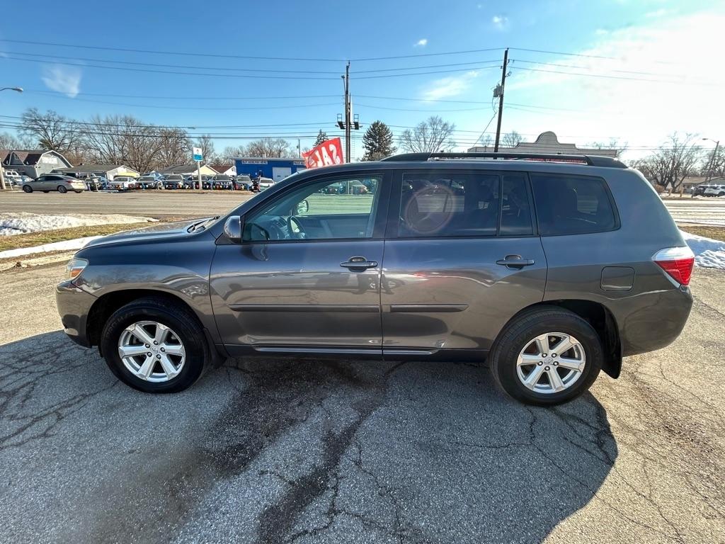 Toyota Highlander Base 4WD 2009
