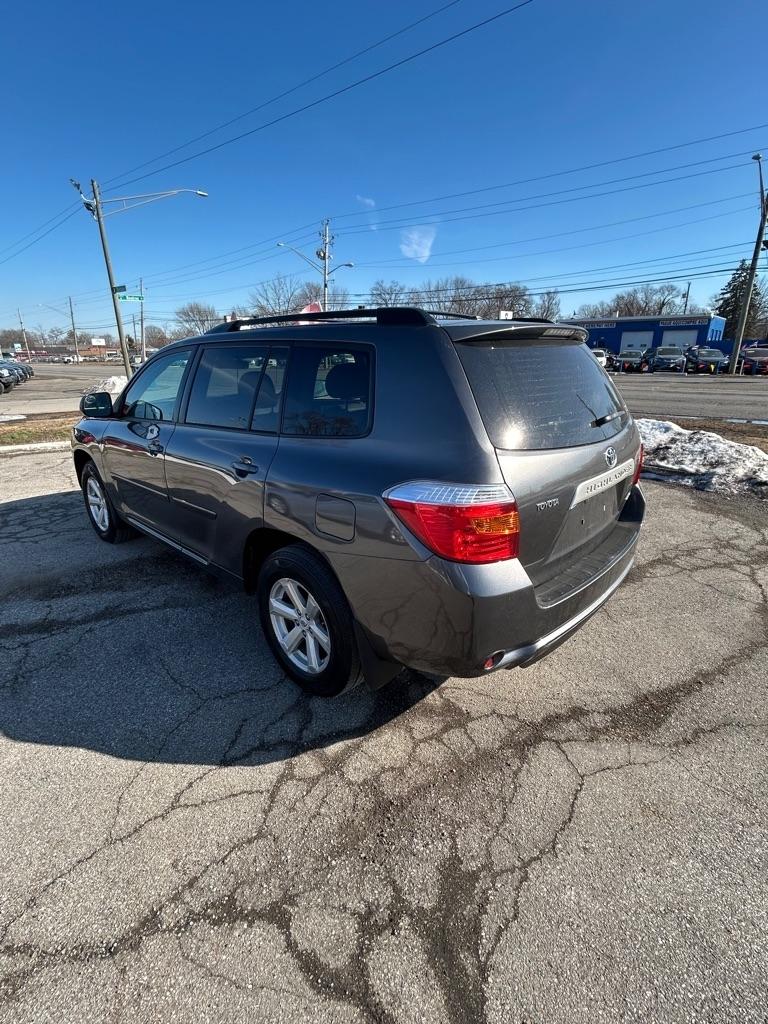 Toyota Highlander Base 4WD 2009